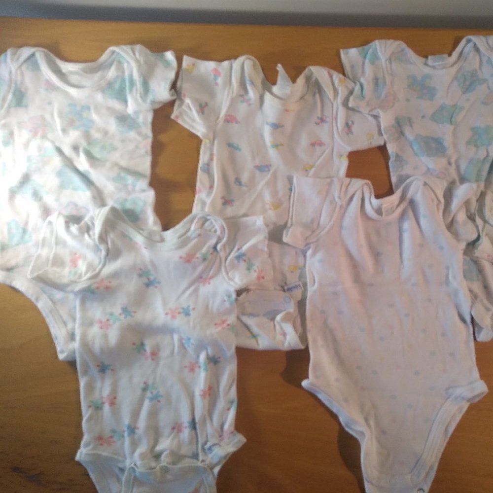 Vintage 90s Gerber Baby Onesies Lot (6) Dots Cars Bears Animals